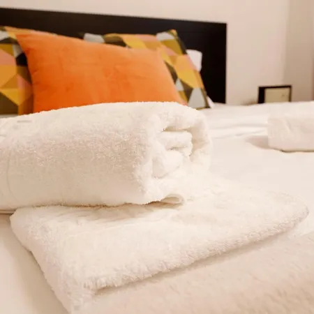 Center Apartment *